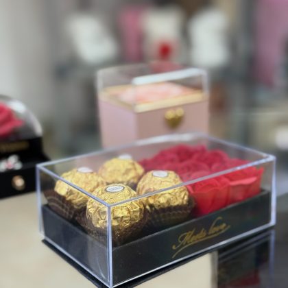 Caja rosas preservadas con bombones